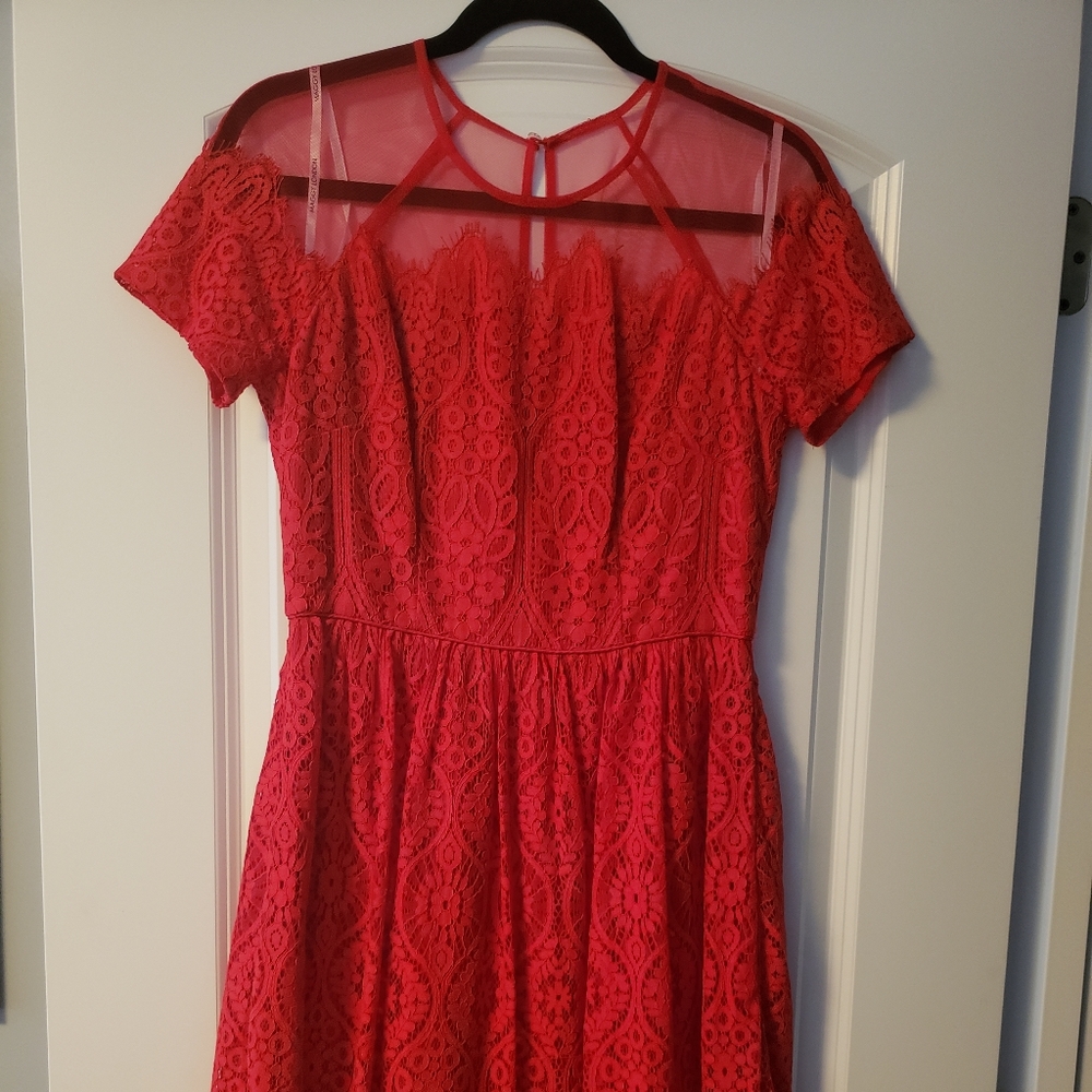 Lace red dress